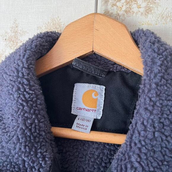 Women's Distressed Carhartt Wildwood Sherpa Lined Canvas Jacket | Black | Size L - Picture 3 of 8